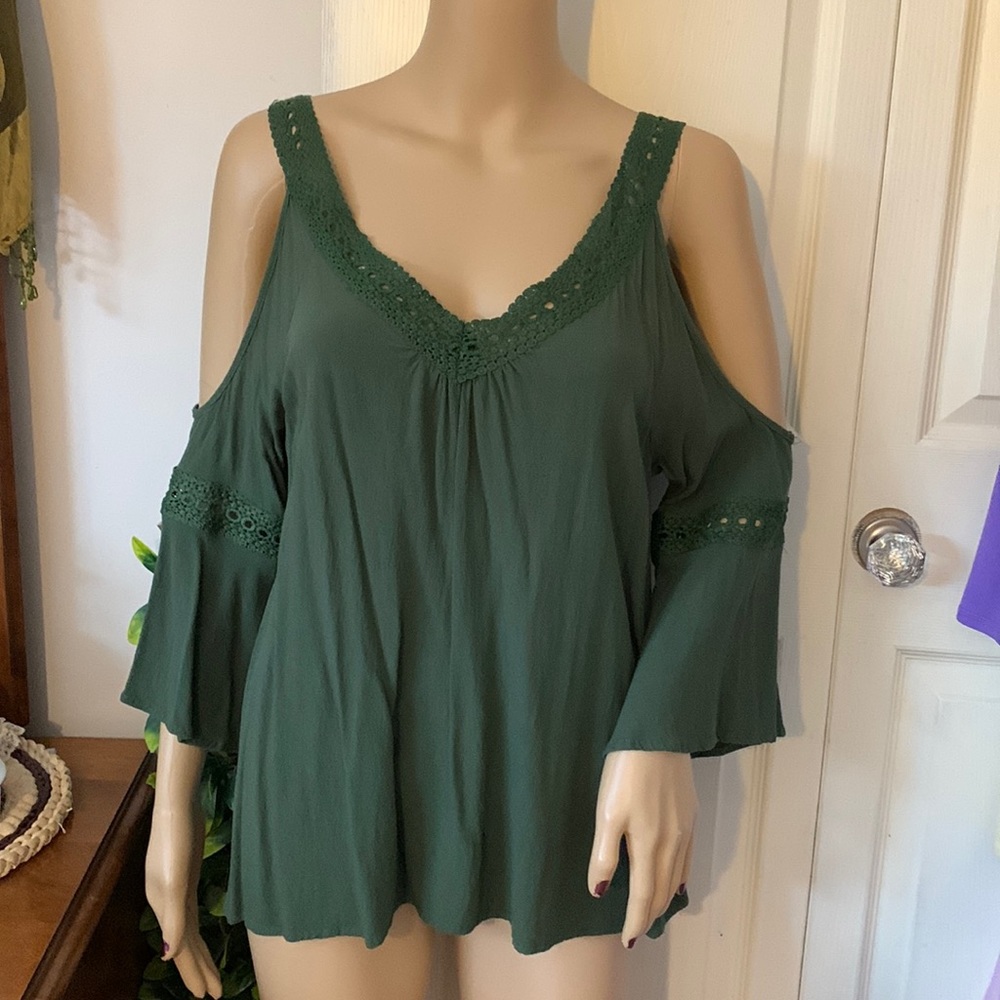 Forest green cold shoulder crochet trim tunic top M